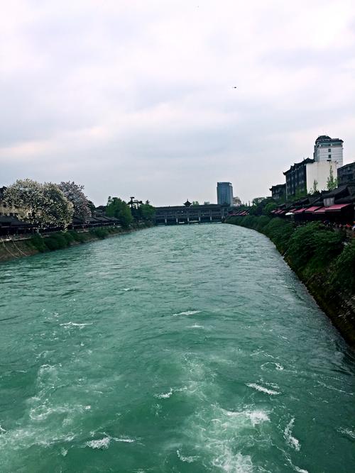 成都都江堰有什么好玩的旅游景点-都江堰必去的景点